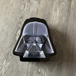 Vintage 2001 Star Wars tin box